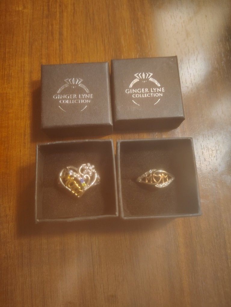 Women Mom Rings New In The Box Size 7