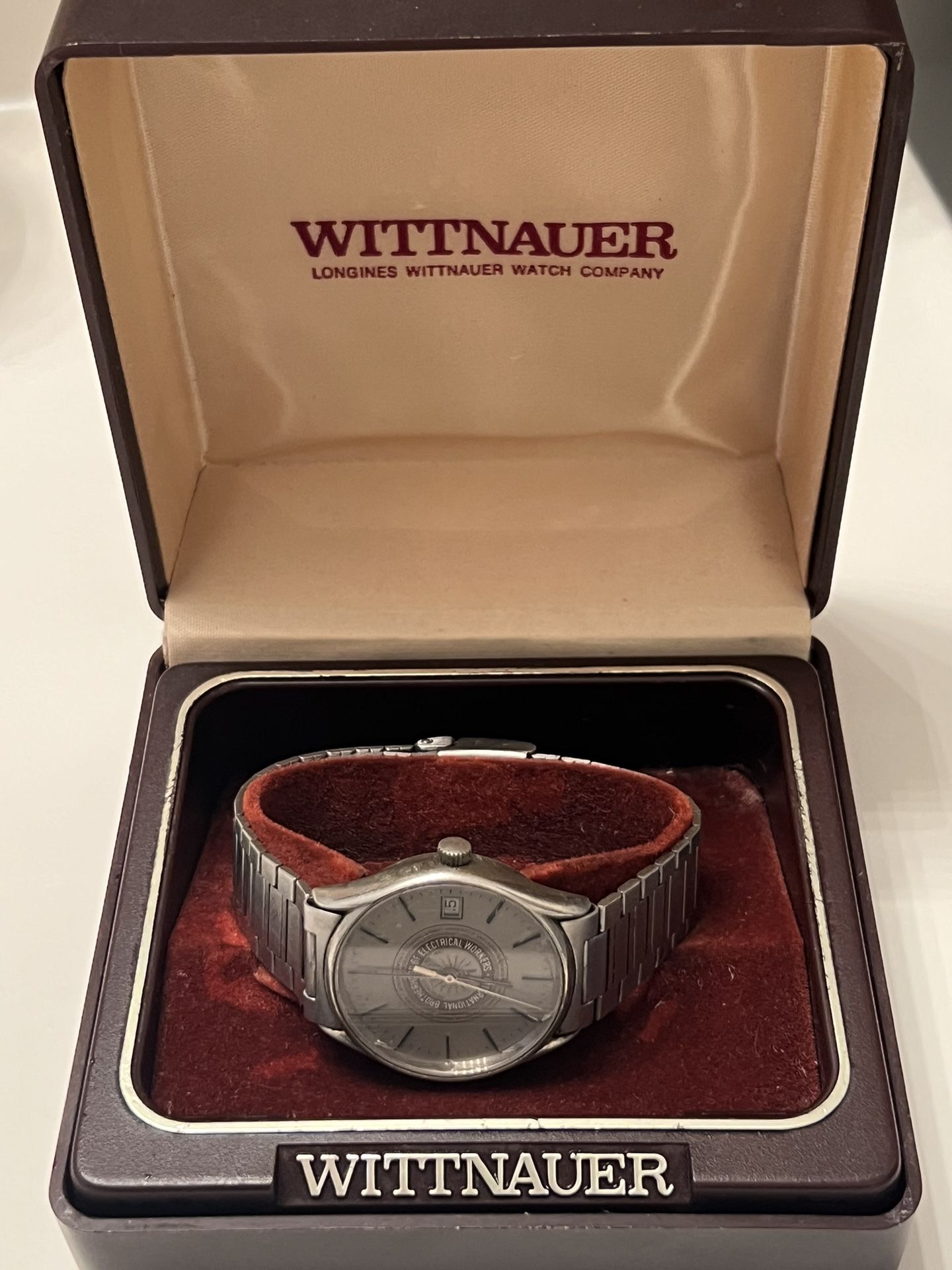 Vintage wittnauer mens outlet watch