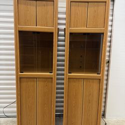 Set of 2 tall cabinets with lights and sheves