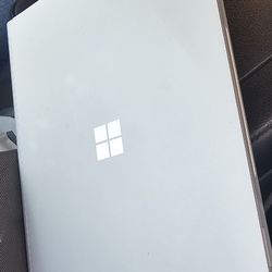 Microsoft Surface Book 2