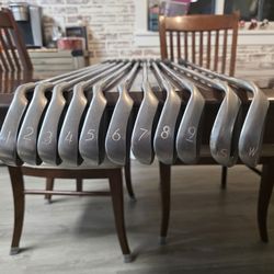 PING EYE2 Plus blue dot Iron Set