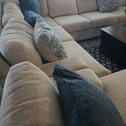 Sectional Sofa 