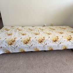 Foldable bed with Mattress 