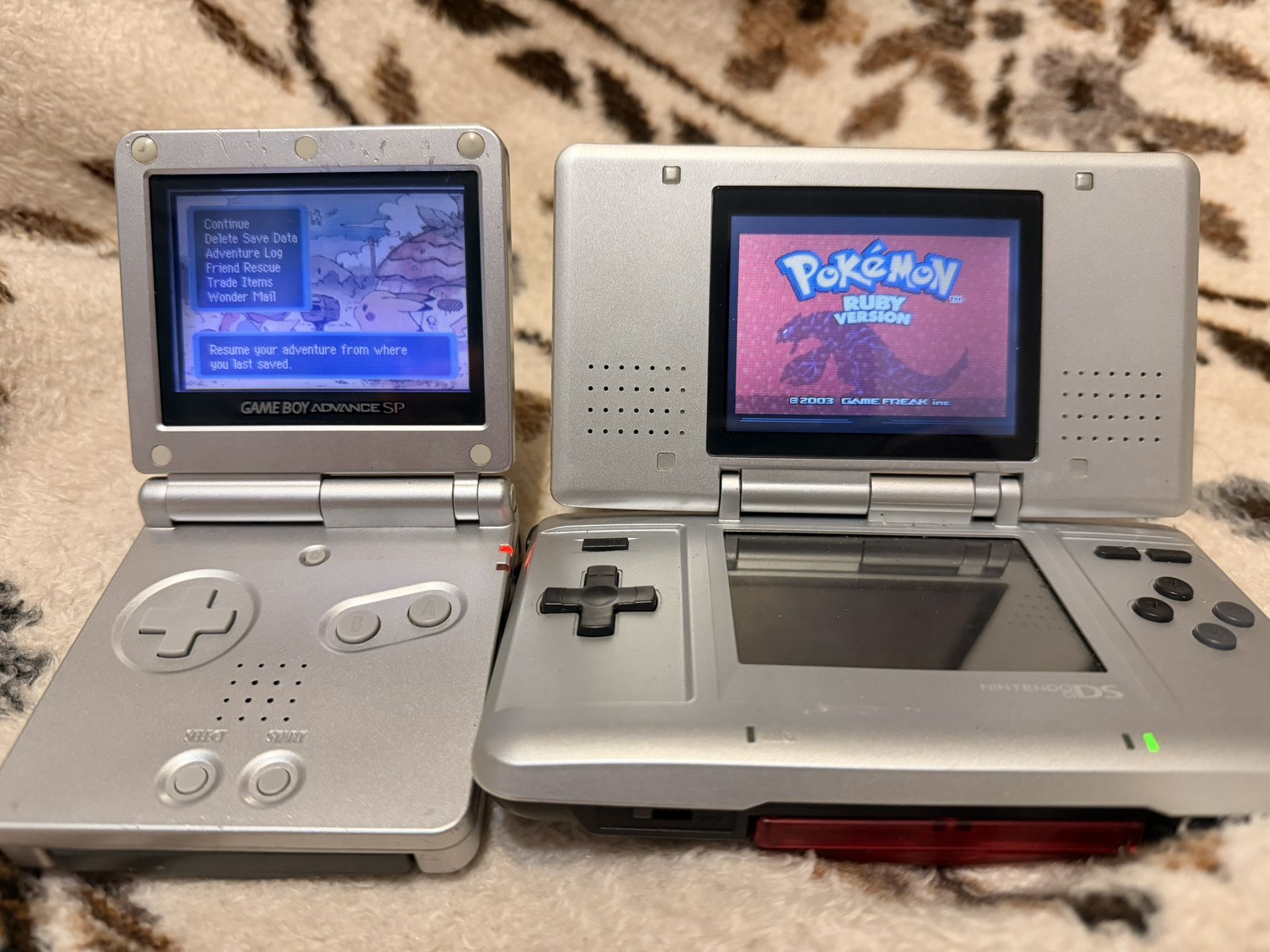 Nintendo Ds Original + Nintendo Gameboy SP + Pokémon Fire Red  And Mystery Dungeon