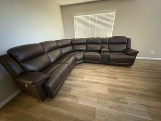 COUCH SECTIONAL