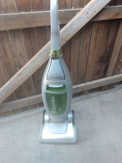 Electrolux Versatility with hand turbo attachment and hose upright vacuum cleaner Works Great!