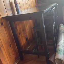 Tall Black Table & Chairs