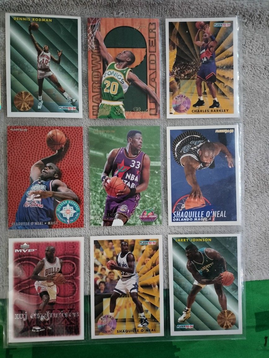 Basketball Cards Lot ,Shoot Me A Offer