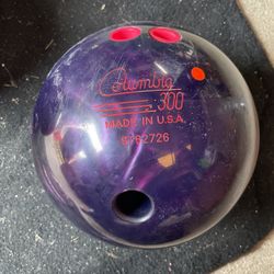Columbia 300 Beast   BOWLING ball 