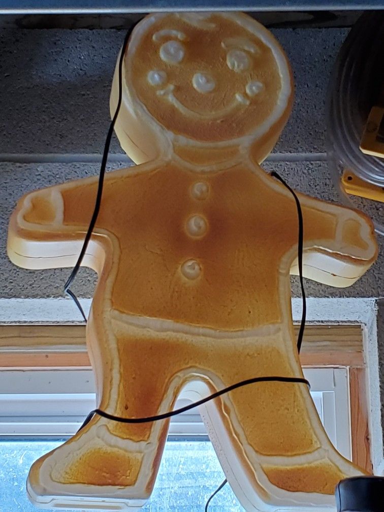 Gingerbread man/Vintage/ Blowmold