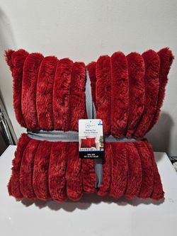 Throw Pillows