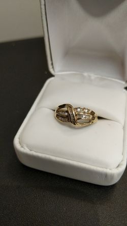 14K SWIRL RING STUNNING COLOR DIAMONDS