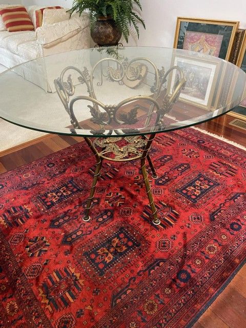 Round Glass Dinning W/ Metal Base Table