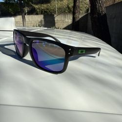 Oakley Holbrook Style Sunglasses 