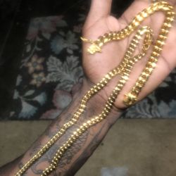 Gold Cuban and bracelet