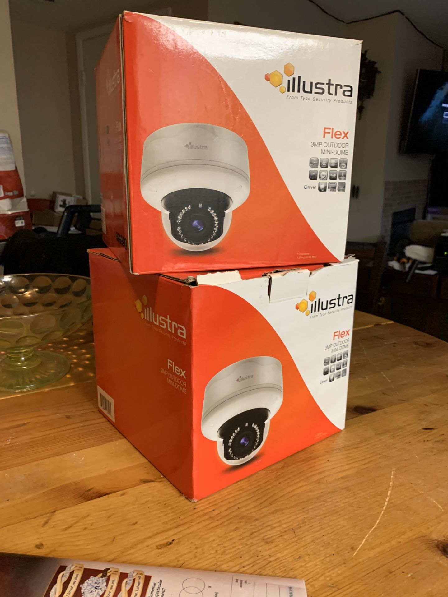 High-End Illustra Flex Security Cameras (2) 3MP Outdoor Rated