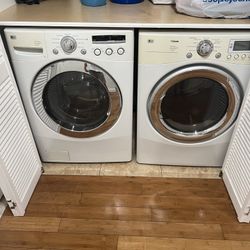 Labadoraby Secadora LG