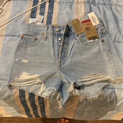 Women’s Levi’s 