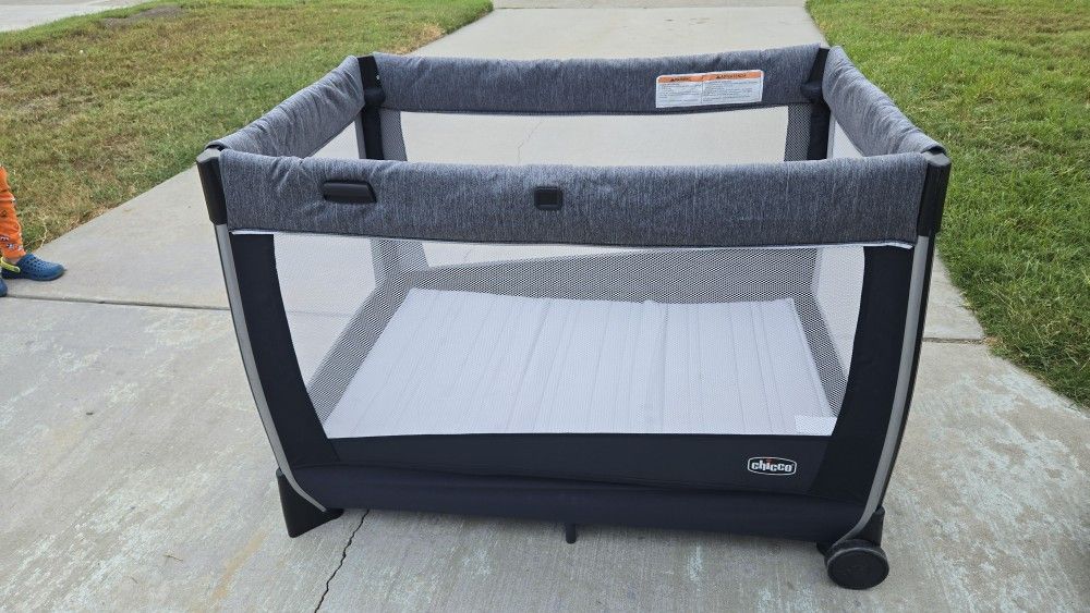 Chicco Pack N Play