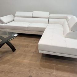 New Sectional Couch! Free Delivery 🚚! Financing Available! 