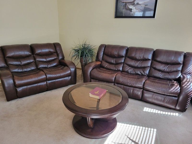 2 couches for Sale in WA OfferUp