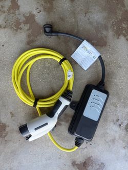 BMW EV charger i3 i8 330e 530e x3 x5 x7 ix3 740le charging cable 110v -120v