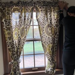 Drapes For Small Window 