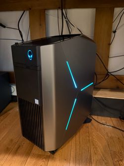 Alienware Aurora R7 Gaming PC – i7-8700, GTX 1070, 16GB RAM