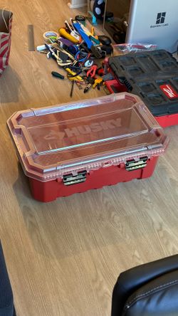 Husky bin
