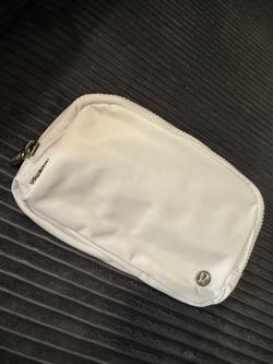 Everywhere belt bag