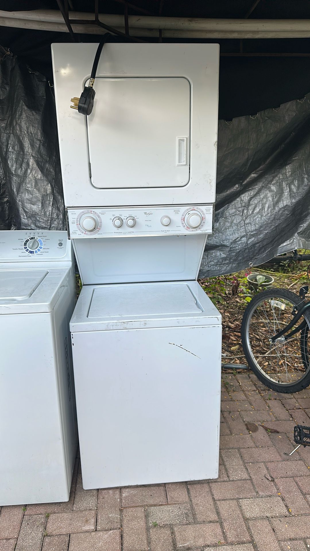 Washer Dryer Together 