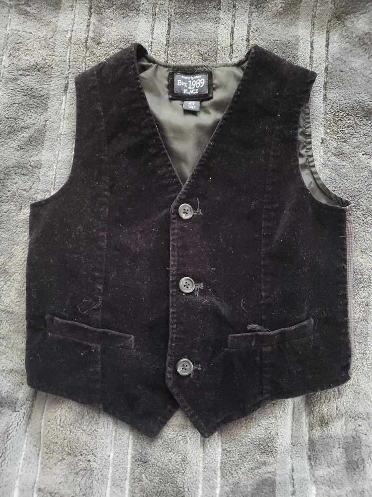 Black Velvet Vest. Size 4t