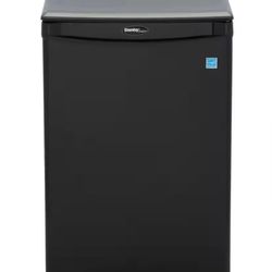2.6 Cu ft Mini Refrigerator / Fridge - Danby Designer model