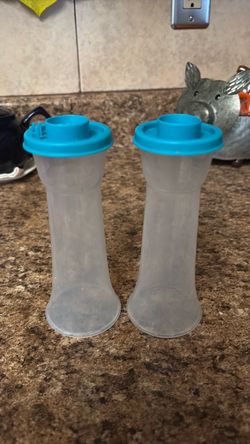 Eastside Tupperware, Salt/Pepper Set  Shaker Bottles with Blue Lids – Set of 2