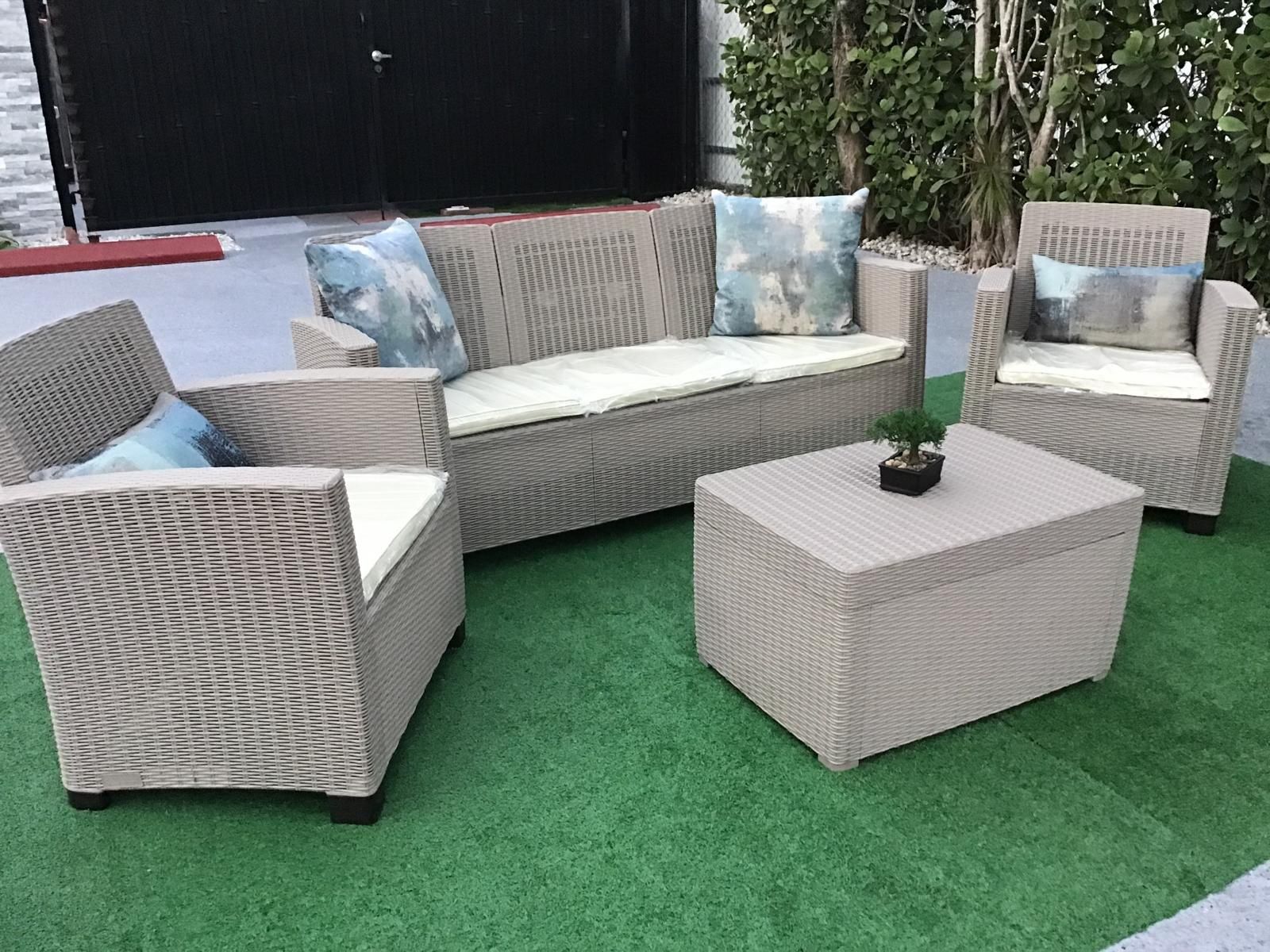 Patio Furniture Set And Table
