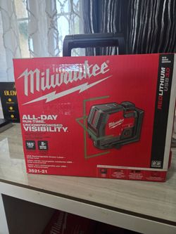 milwaukee usb rechargeable green laser croos line