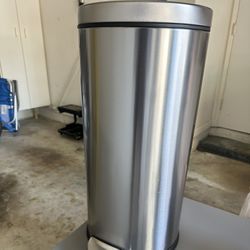 Simple Human 30L/8gal Trash Can 