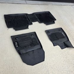 Lexus RZ450E rubber floor mats