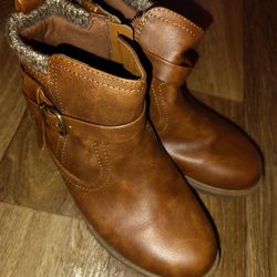 Size 3 Brown Boots