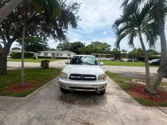 Toyota tundra 2001 v8