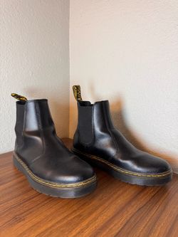 Women’s Size 9 Doc Marten Chelsea Boots, Great Condition!