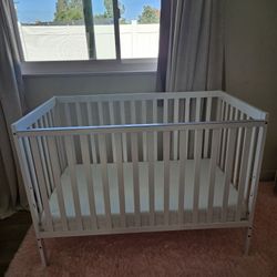 Baby Crib - Mattress Included