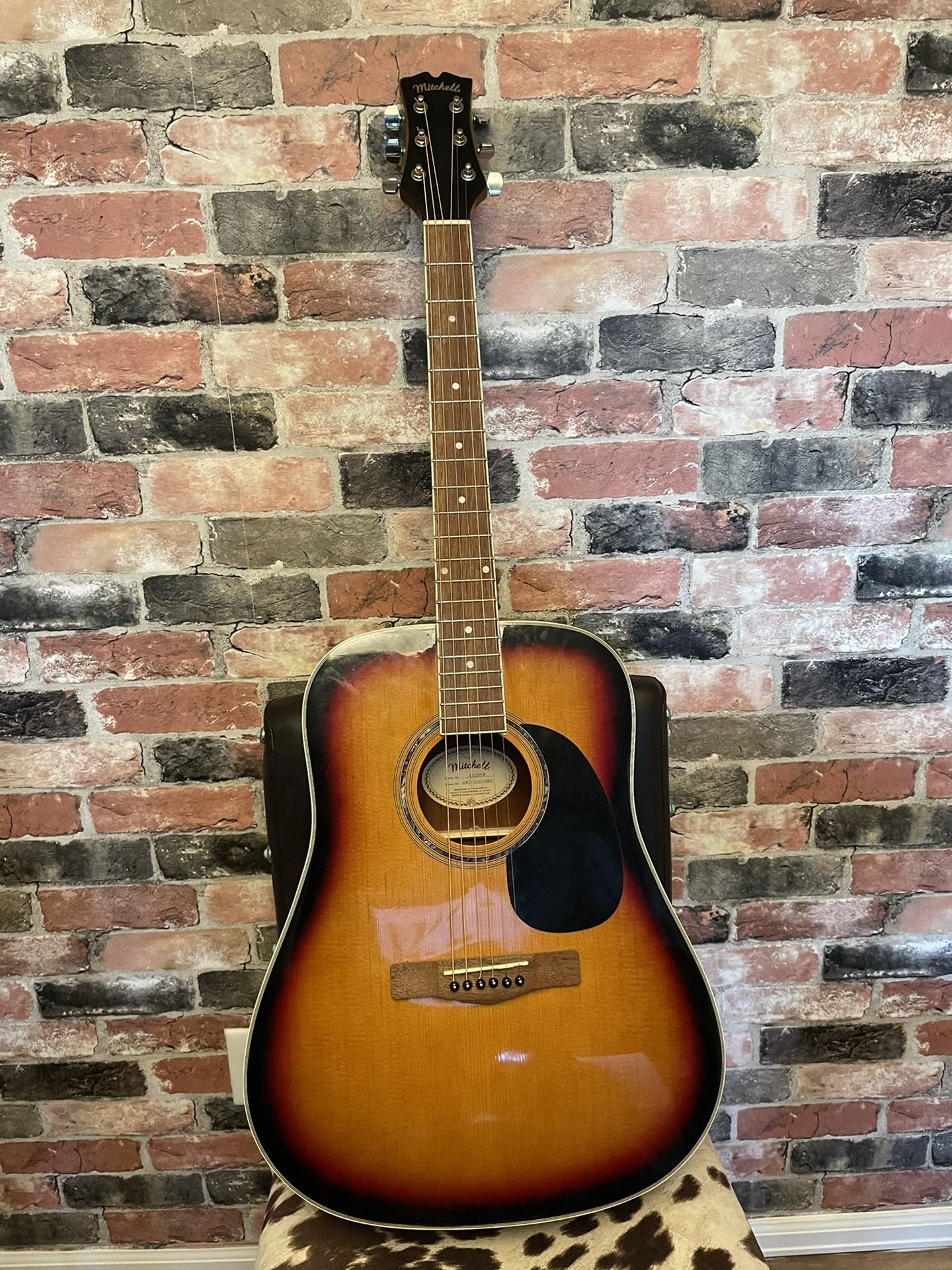 Mitchell D120 Dreadnought Acoustic Guitar