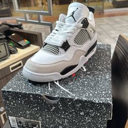 Jordan 4 Military black