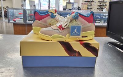 Jordan 4 Retro Union Guava -Size 8.5