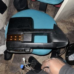 99-06 Tow Mirrors For Chevy / GMC 2500