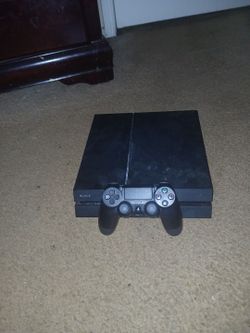 Sony PlayStation 4 Console with Controller