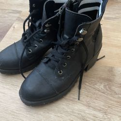Combat Boots 5.5 