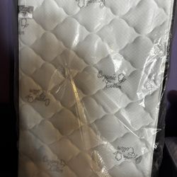 UBI Pearl Pillow Top Twin Size Mattress ONLY!