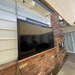 70” Outdoor Televsion